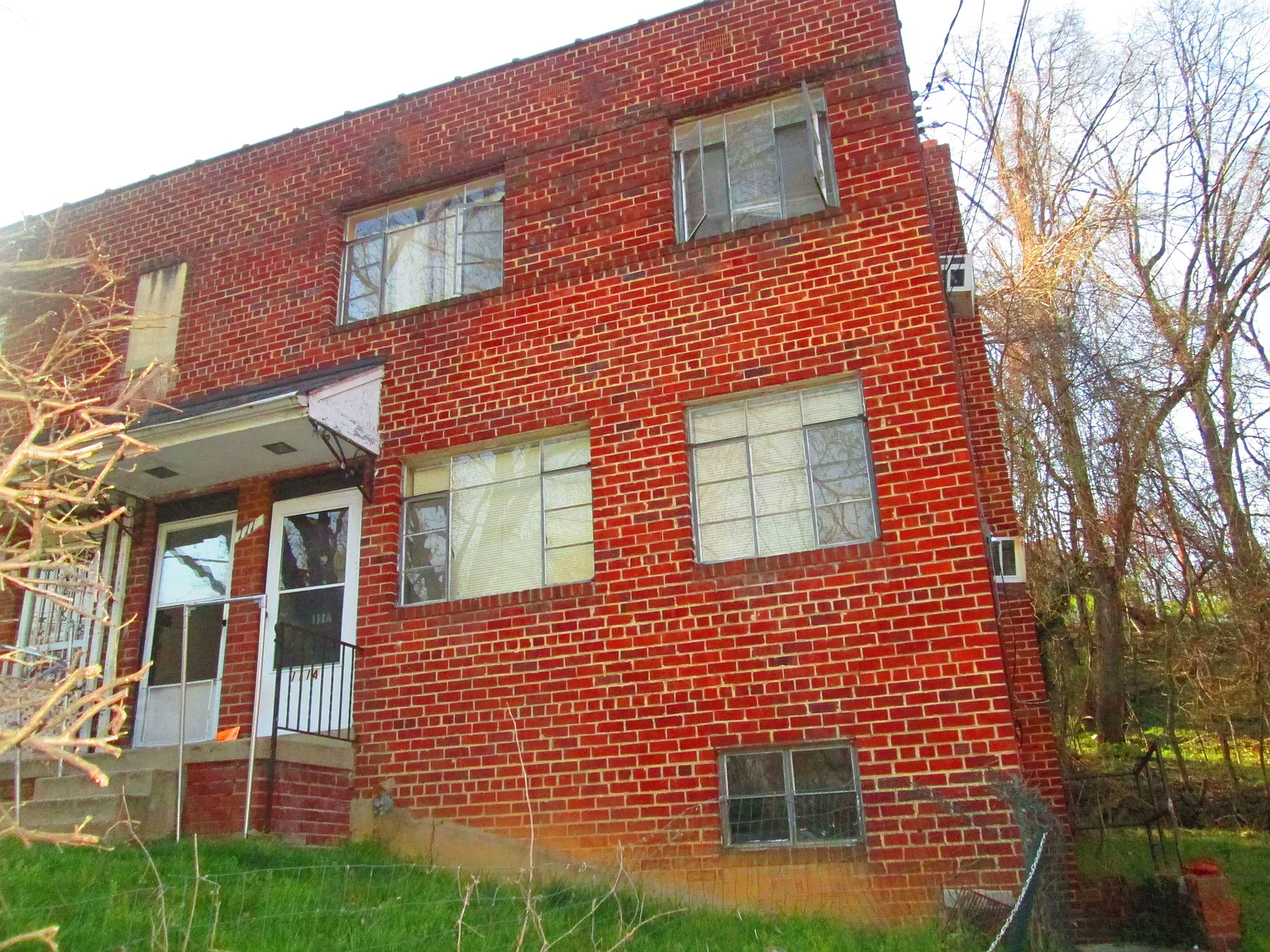 111 Joliet St SW photo 1