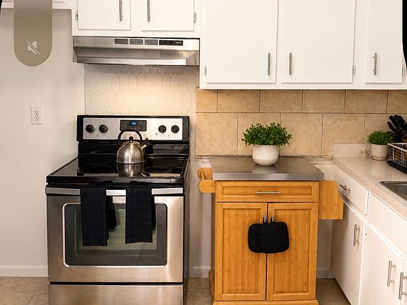 4th image of 1533 NW 42nd Pl