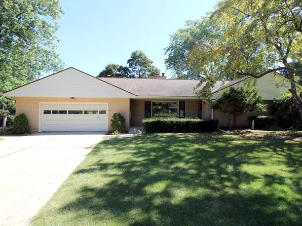 960 Webster AVENUE, Brookfield, WI 53005