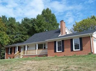 302 Little Cir, Blacksburg, VA 24060