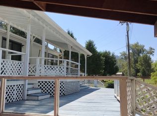 984 Hamlin Dr, Canyonville, OR 97417