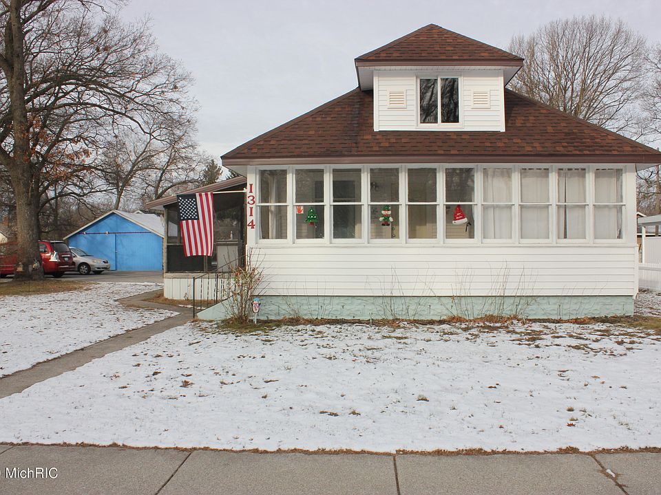 1st image of 1314 Marquette Ave