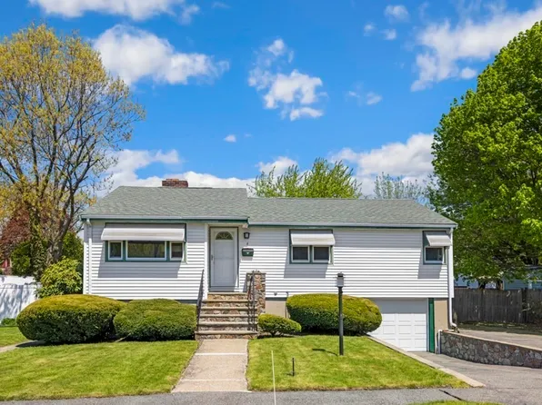 6 Brookfield Ln, Saugus, MA 01906