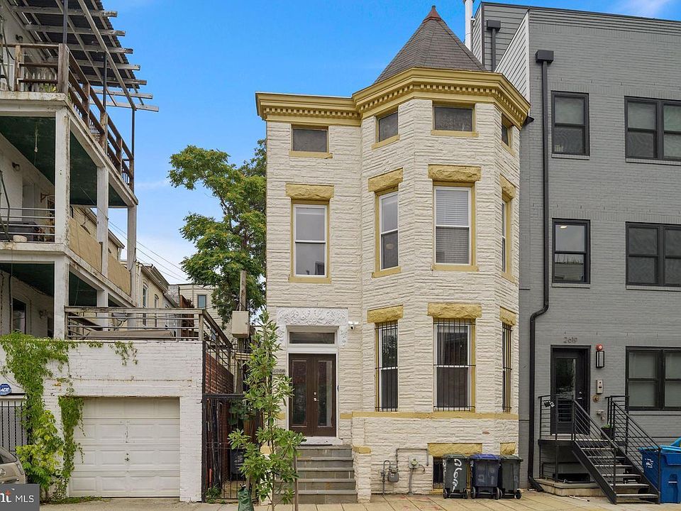 1st image of 2621 University Pl NW