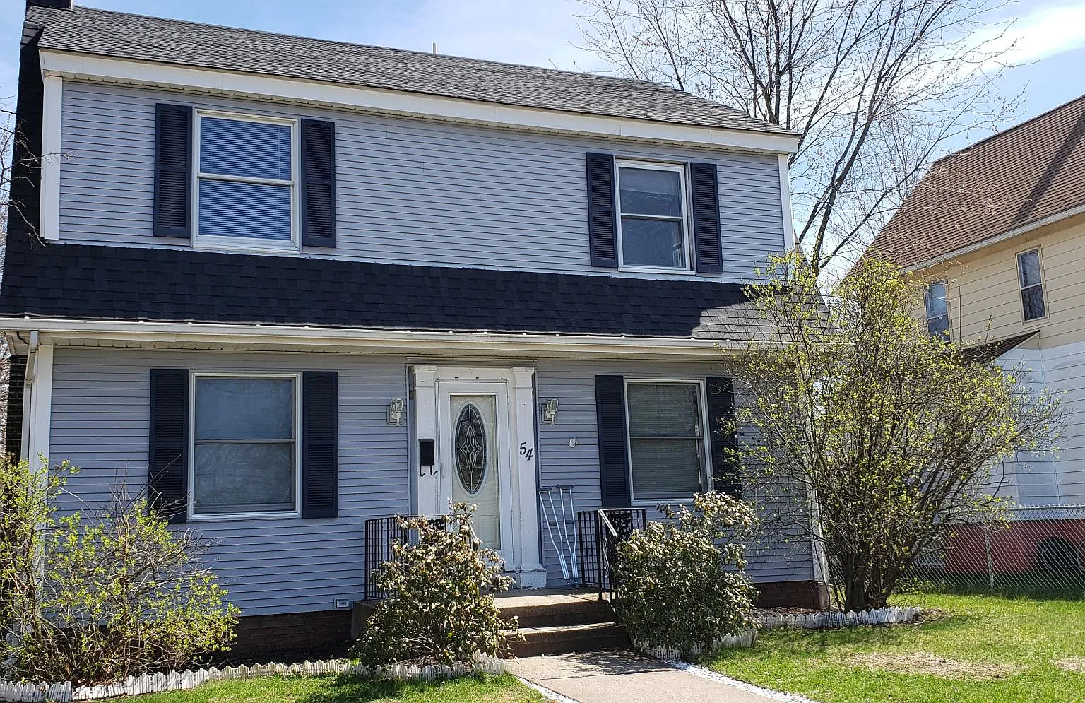 5 bed, 1600 sqft, $2,925 — Photo 1