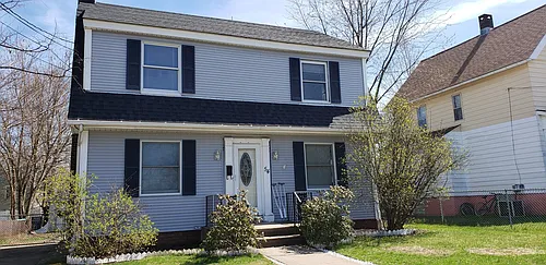 54 Lambert St Photo 1