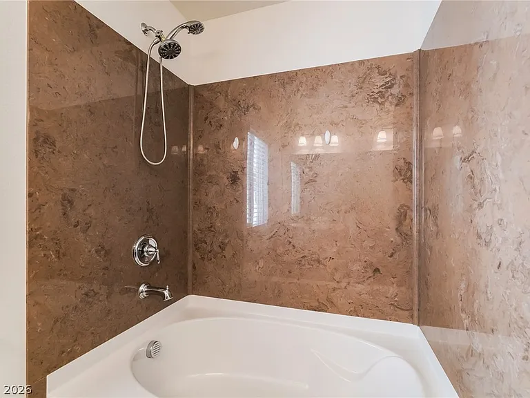 8137 Crimson Creek Ct — Photo 48