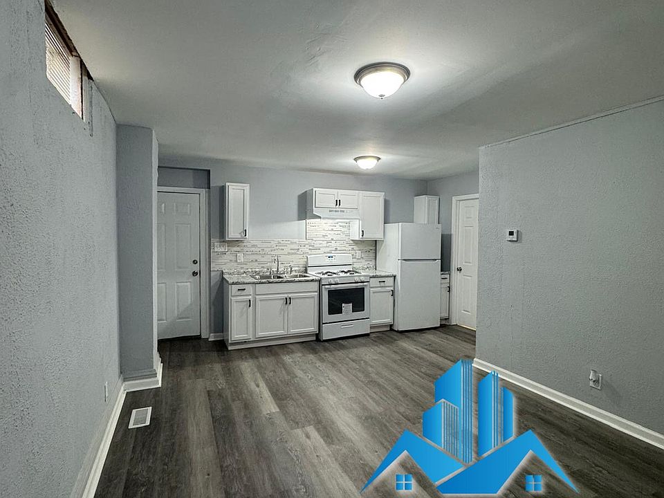1st image of 3904 Deodar St Unit 1F