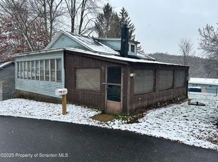 307 Valley Ln, Nicholson, PA 18446
