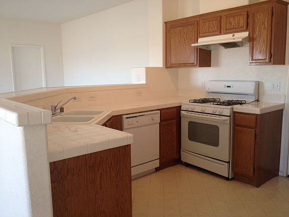 4th image of 2050 Los Feliz St Unit 147