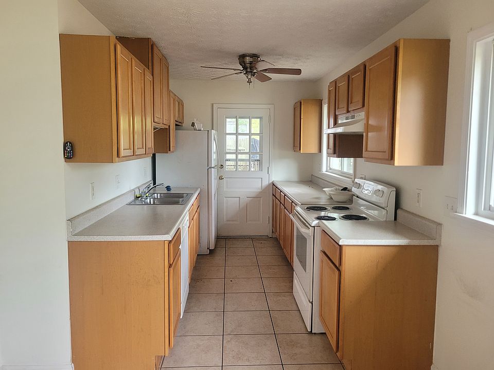 1st image of 4422 Kumler Dr