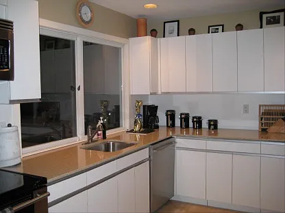 36 Jonathan Dr — Photo 10
