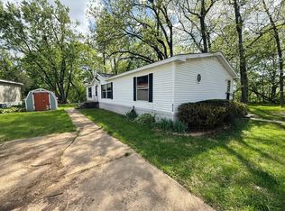 2136 Hillview Dr, Princeton, IL 61356