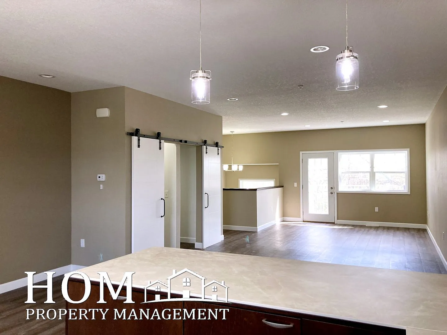 Modern 4BR/2.5BA Townhome Available 8/1 — Photo 3