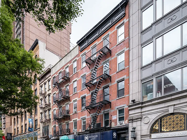 224 E 59th St — Photo 22