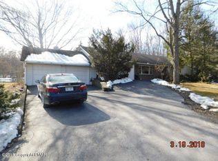 606 Rinker Rd, Stroudsburg, PA 18360