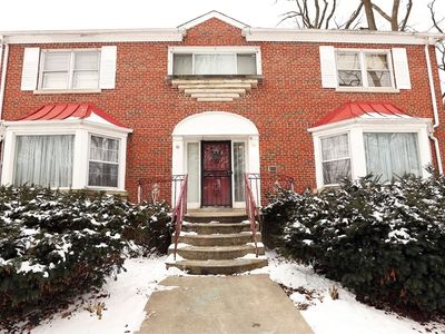 8930 S Leavitt St, Chicago, IL, 60643