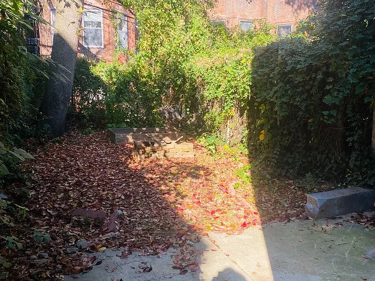 1420 Cambridge St — Photo 16
