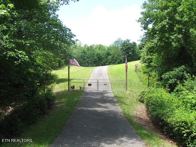 1st image of 515 County Road 42