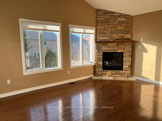 4 bed, $4,500 — Photo 3