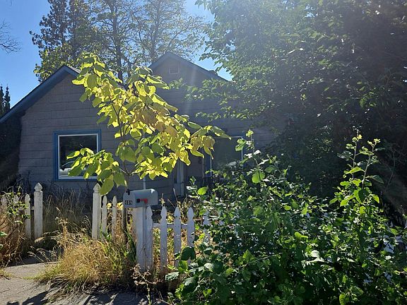 5th image of 408 E Sanson Ave