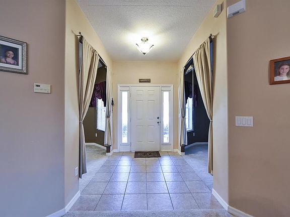 4th image of 2720 NE 27th St