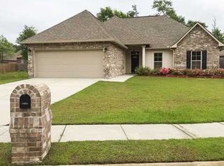 14080 Fox Hill Dr, Gulfport, MS 39503