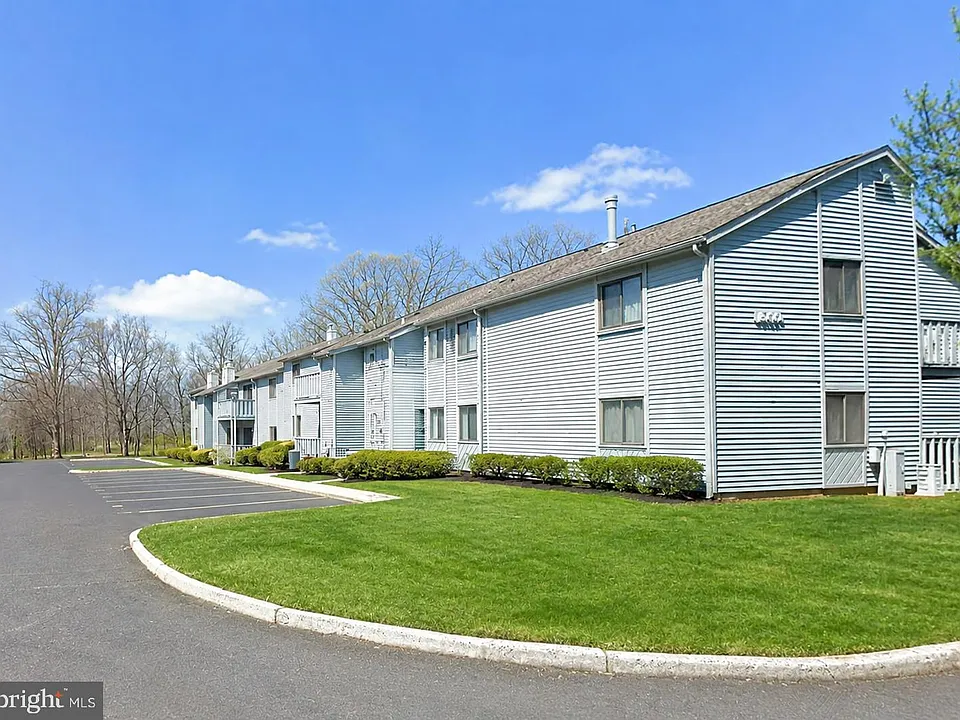 1904 Woodhollow Dr