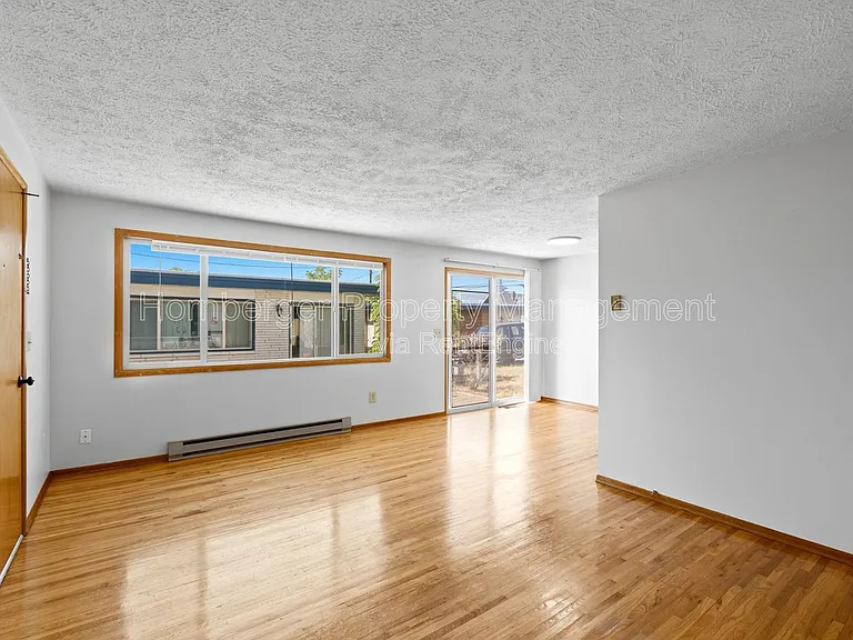 4117 N Howard St — Photo 11