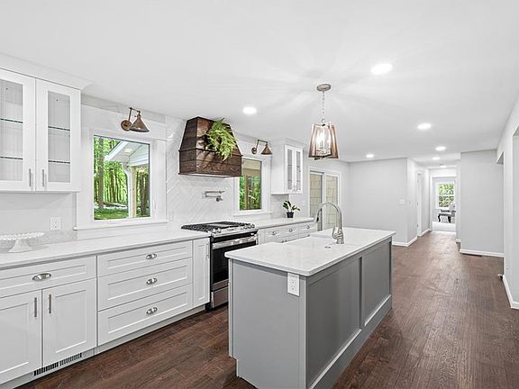 3rd image of 6455 Windy Willow Dr