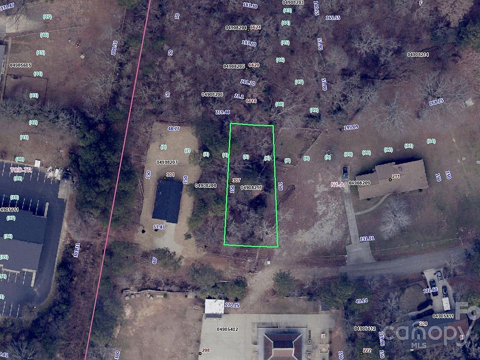 2nd image of 307 Gray Dr