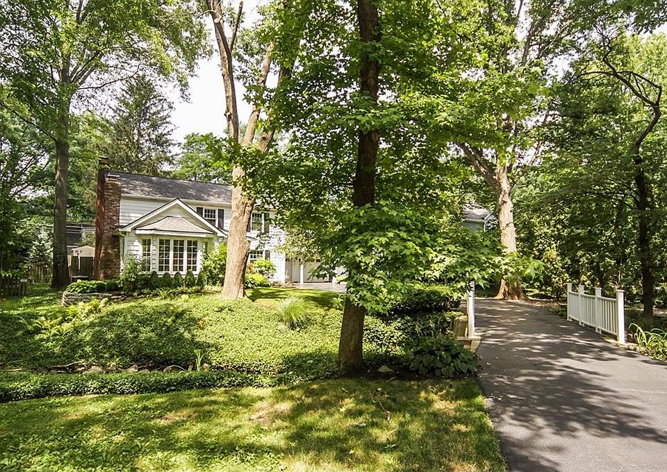 1st image of 714 Sherwood Dr