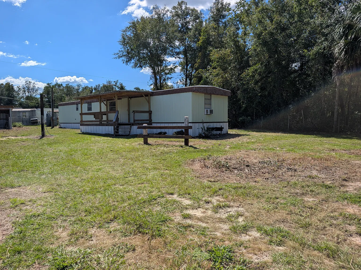 3 bed, 924 sqft, $1,300 — Photo 2