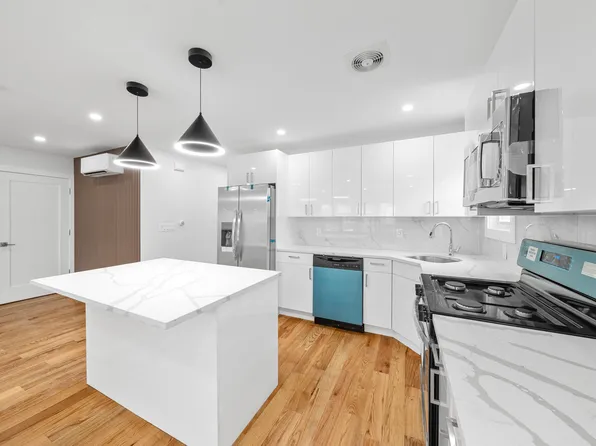 245-33 147th Road image 1 of 14