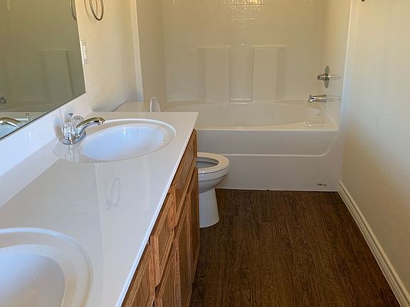 5th image of 321 Olaf Dr Unit A