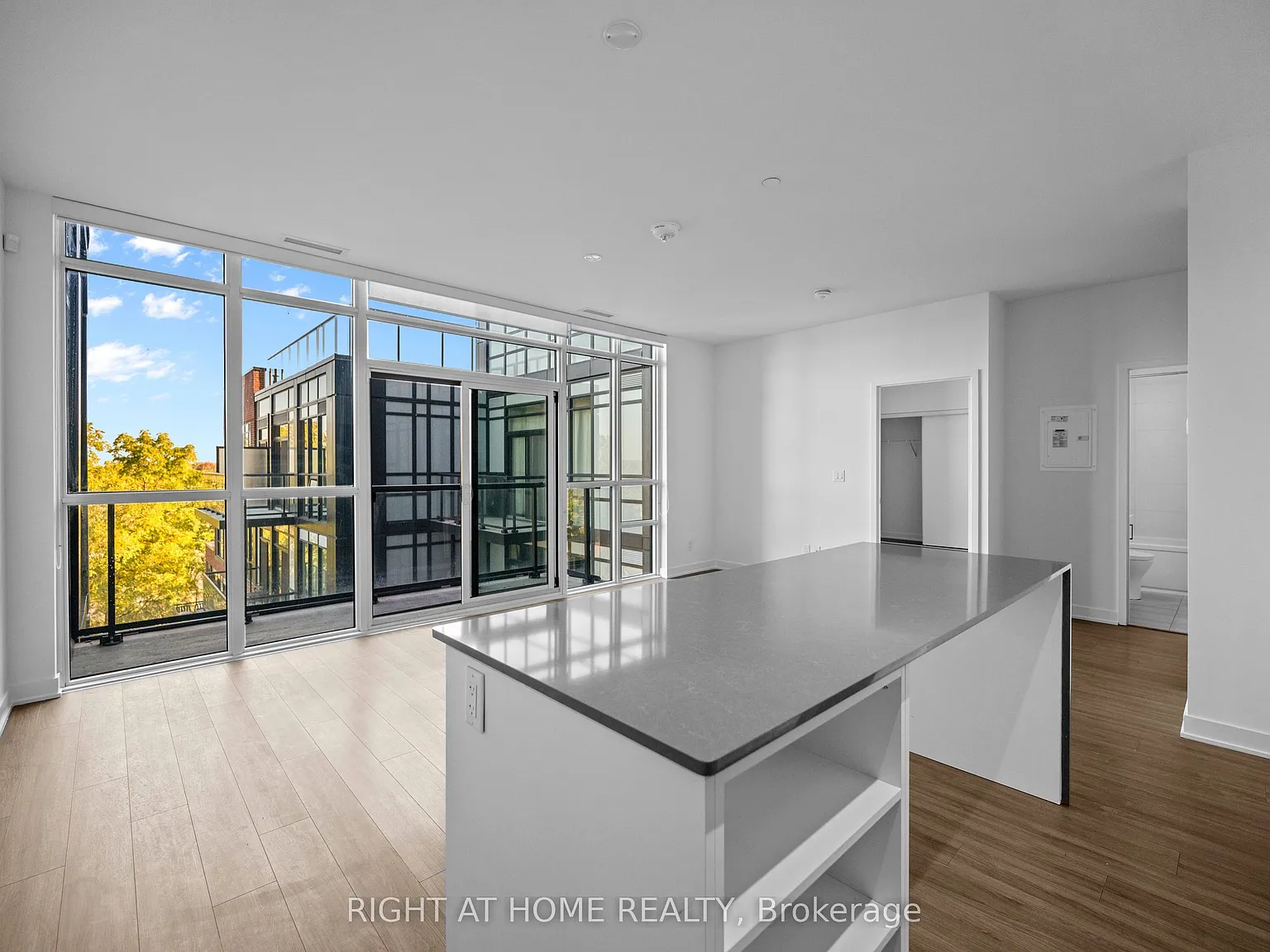 1 bed, $2,100 — Photo 4