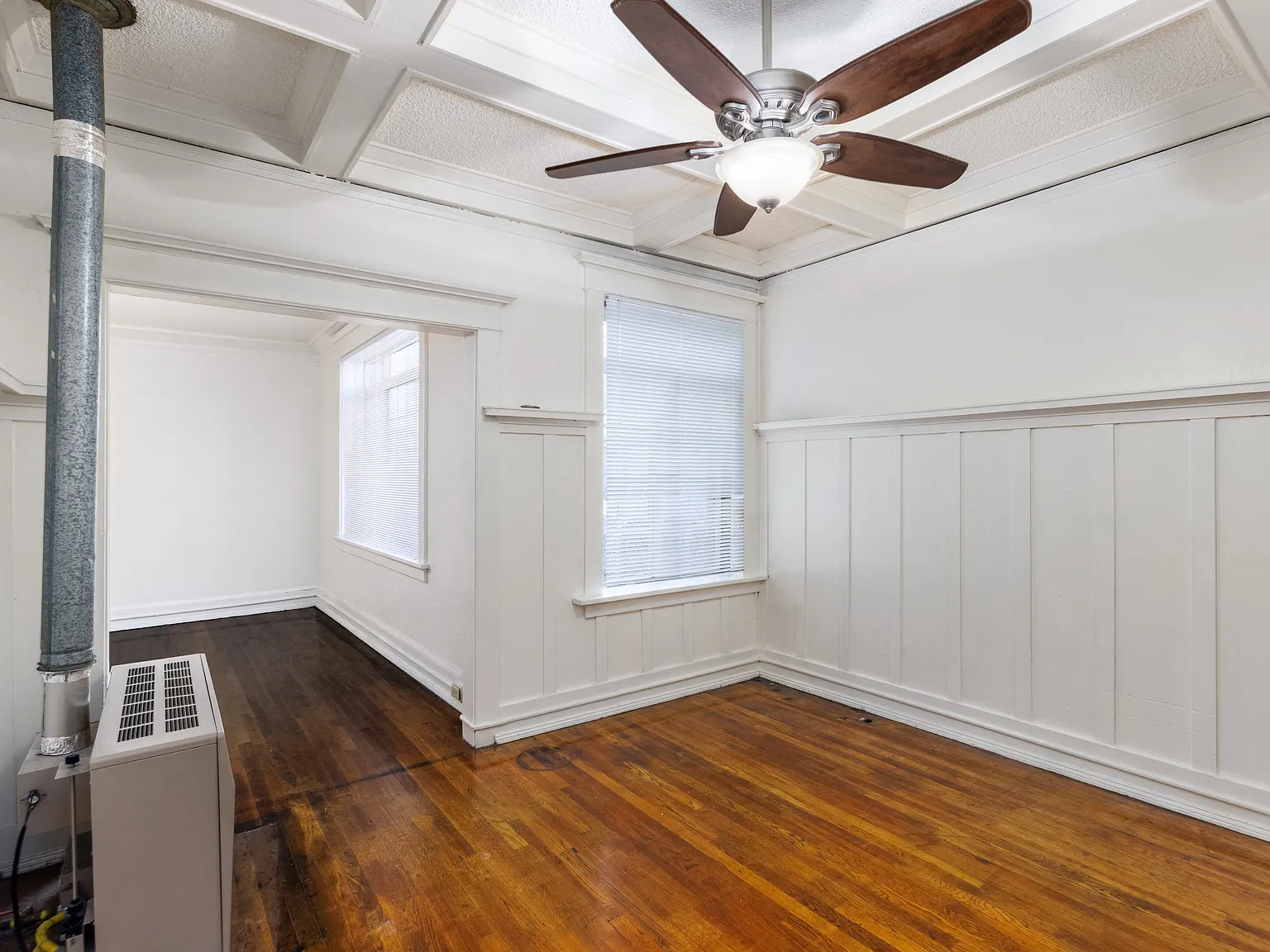 Midtown Apartments — Photo 4