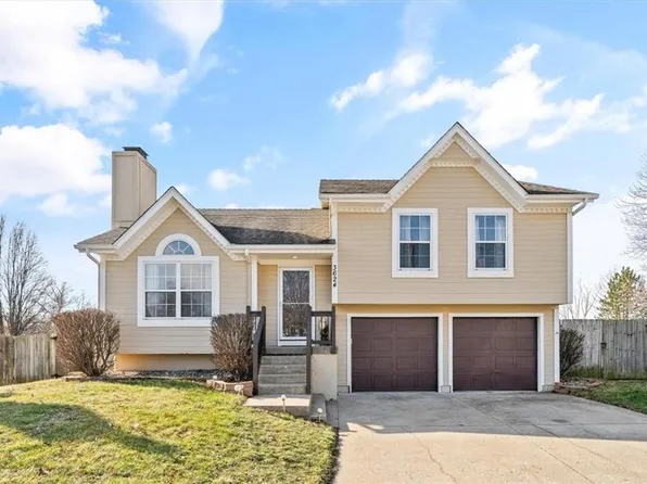 3624 NW Pier Ct, Blue Springs, MO 64015