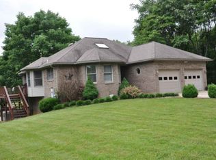 5299 Pigeon Valley Rd, Boonville, IN 47601