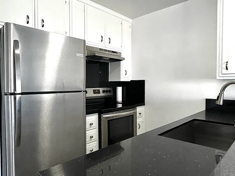 606 Raymond Ave #4 — Photo 10