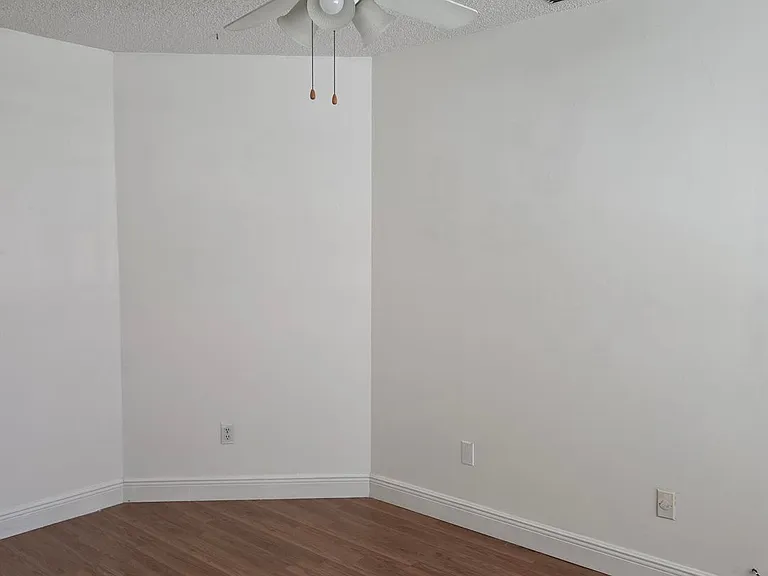 6031 Scotchwood Gln #204 — Photo 15