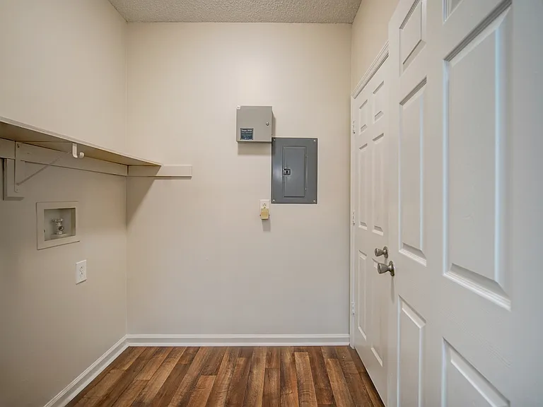 Bristol Park Apartment Homes — Photo 58