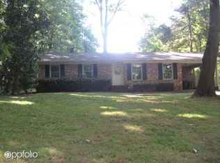 7140 Lakeside Dr, Charlotte, NC 28215