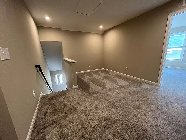 15926 Long Meadow Way — Photo 11