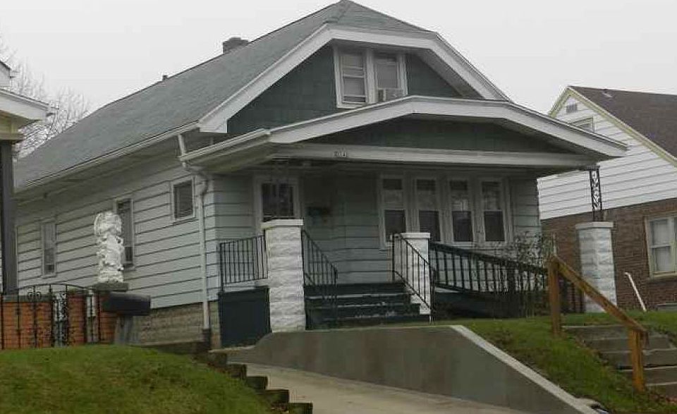 2nd image of 2142 S 37th St