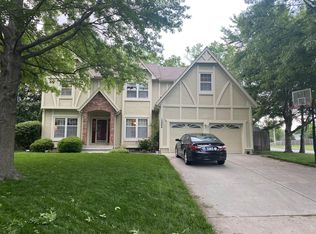 15904 W 81st St, Lenexa, KS 66219