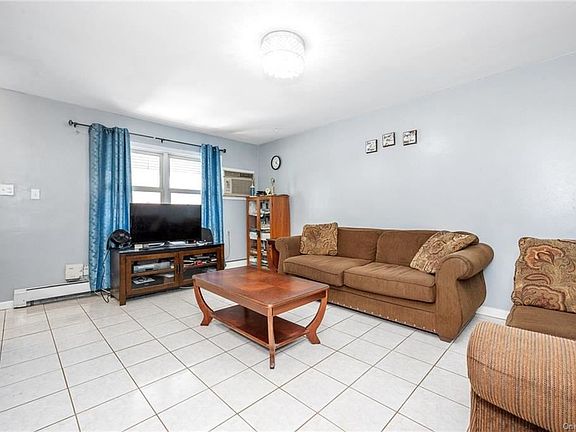 5th image of 1020 E 229th St