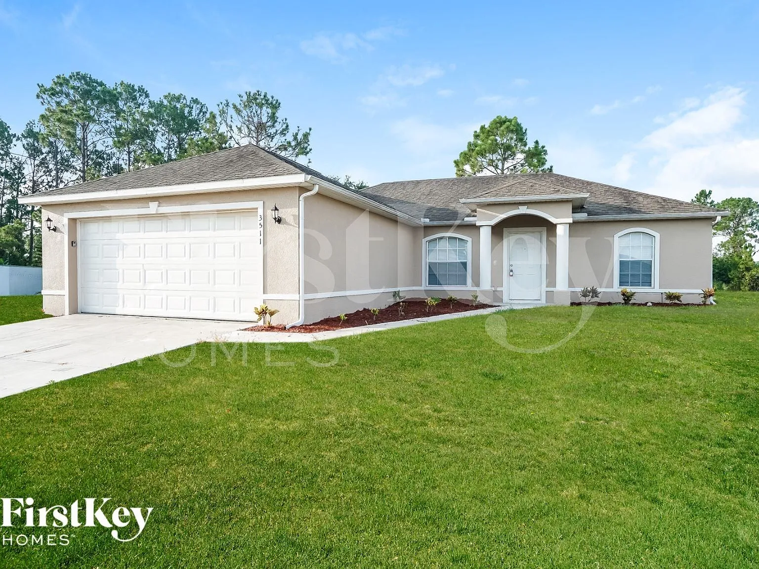 3 bed, 2.0 bath, 1378 sqft, $2,105 — Photo 1