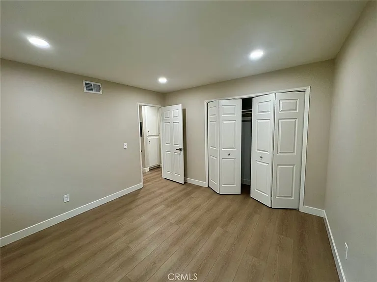 357 N Vermont Ave — Photo 6