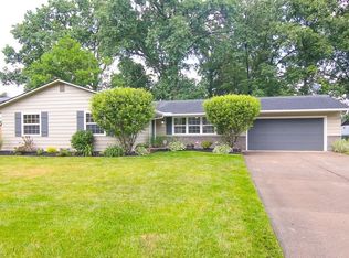 4986 Pineview Dr, Vermilion, OH